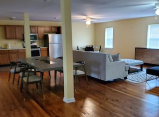 305 S Charles St, Charles Town, WV 25414
