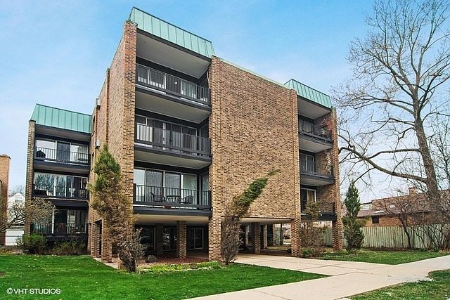1st image of 4136 N California Ave #3A