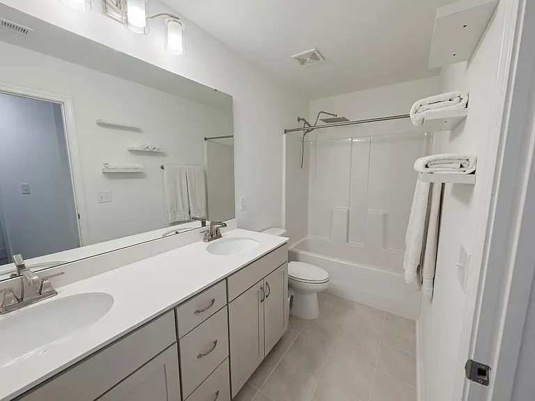 Upstairs guest bathroom