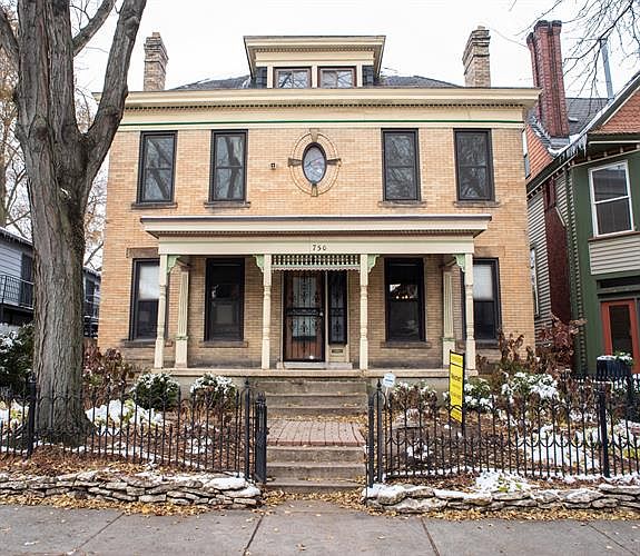 1st image of 750 Franklin Ave
