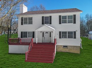 2163 Bushkill Cir, Bushkill, PA 18324