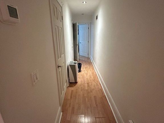 5th image of 252 Major St #3