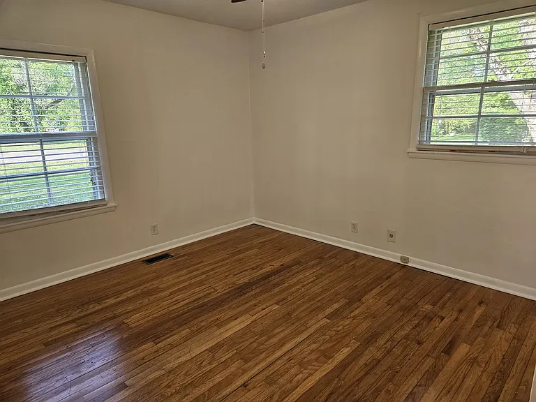 118 Meadowgreen Ct — Photo 14