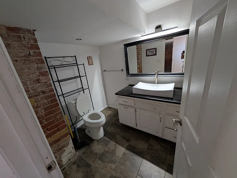 1220 NW 16th St #1220 — Photo 17