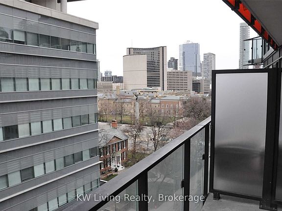 4th image of 215 Queen St W #807