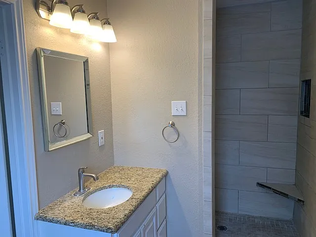 340 Cottage St — Photo 3