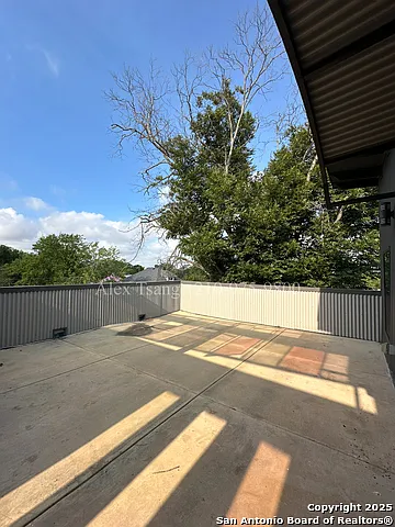 811 Montana St #1301 — Photo 13