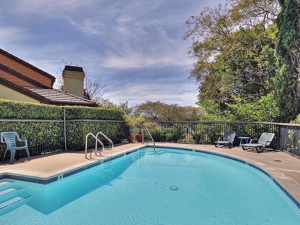 Oak Crest Pool next to Park