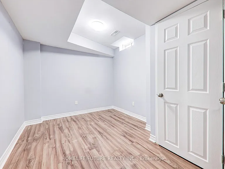 10 Gristone Cres #BASEMENT — Photo 14