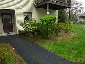 1st image of 127 Columbia Court #B