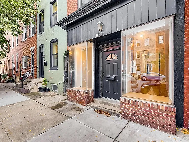 927 S Hanover St — Photo 2