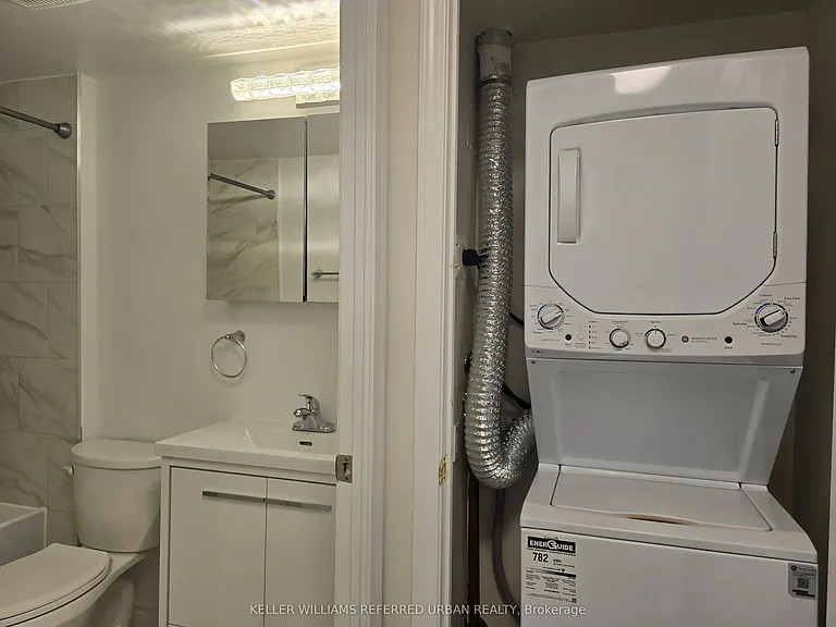 8 Hillcrest Ave #810 — Photo 18