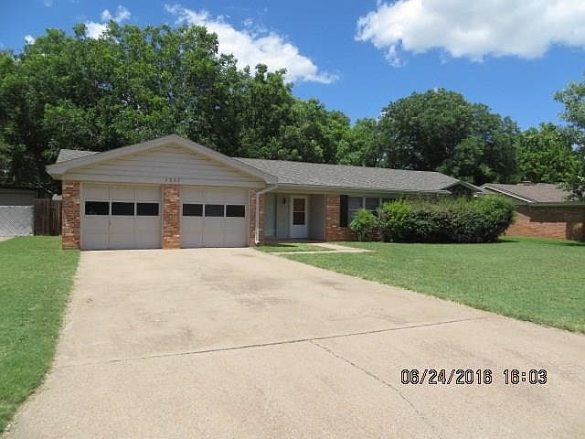 1st image of 2242 River Oaks Cir