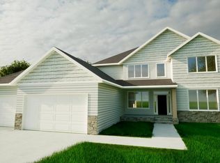 8924 Meadowlark Pkwy, Horace, ND 58047