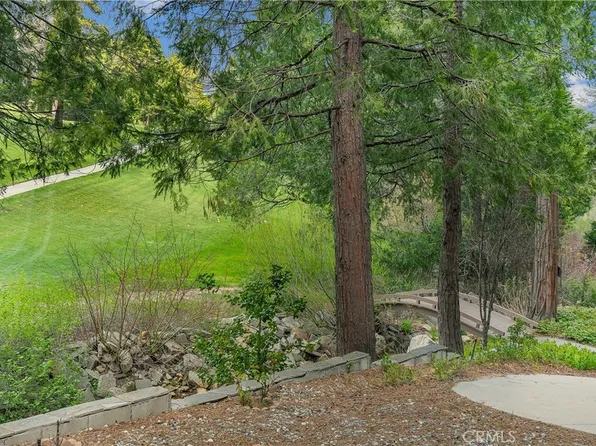 109 S Fairway Dr, Lake Arrowhead, CA 92352