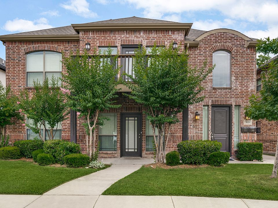 Walk to TCU! Rental home. 4-bedroom property. 3123 Waits 103. Exterior. So close to campus!