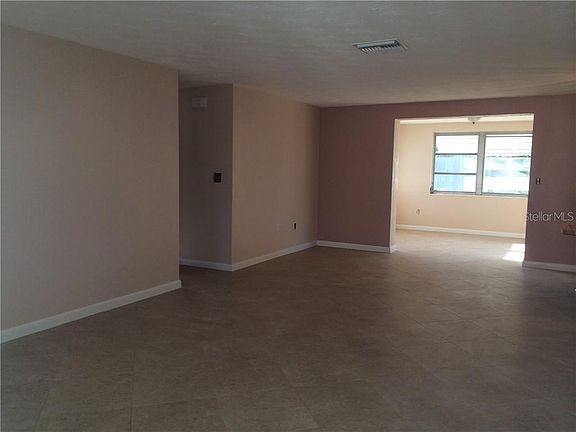 5th image of 3916 Cherrywood Dr