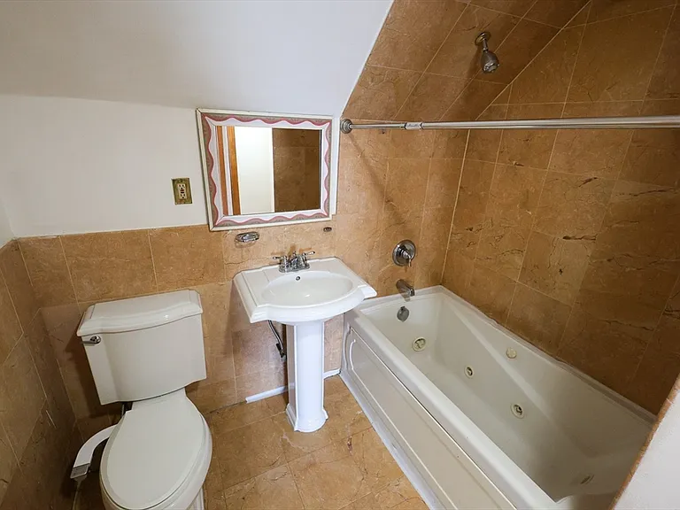 7 Gayland St #3 — Photo 10