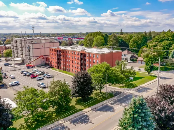 70 Queen St, Tillsonburg, ON N4G 5N5