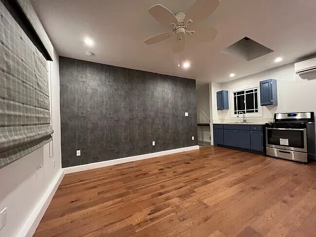 Studio, 650 sqft, $2,650 — Photo 4