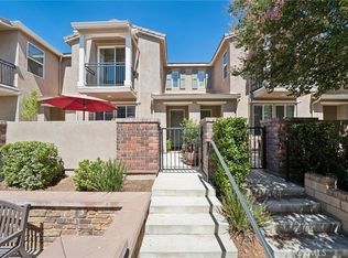28780 Calle De La Paz Dr, Valencia, CA 91354