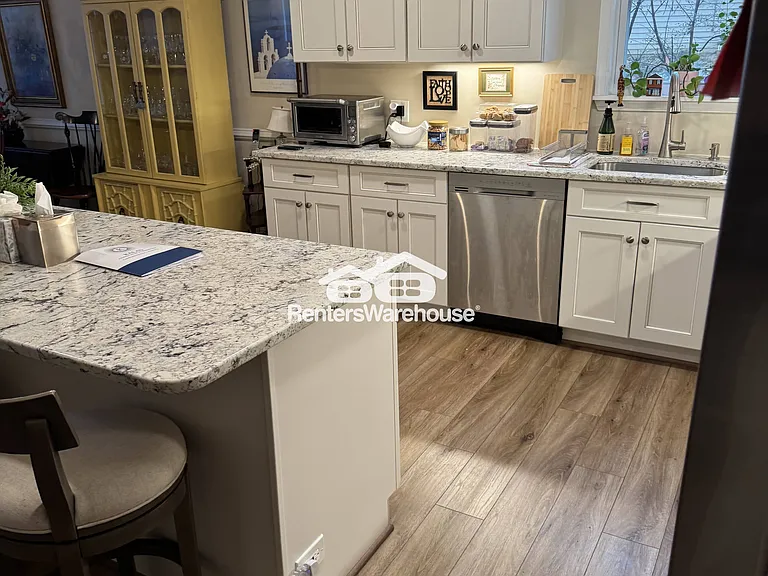 930 Riversedge Cir — Photo 4