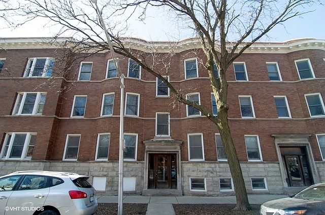 1st image of 2610 N Whipple St APT 2