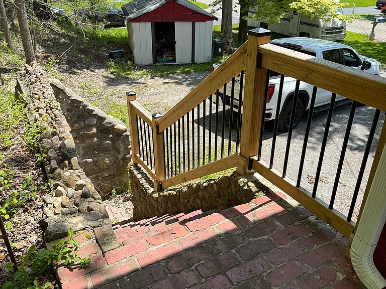 101 Cemetery Rd — Photo 18