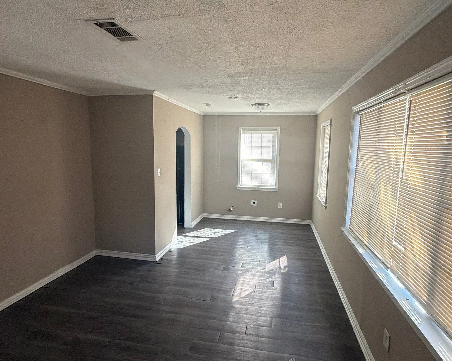 1406 Cadillac Drive - 1 — Photo 2