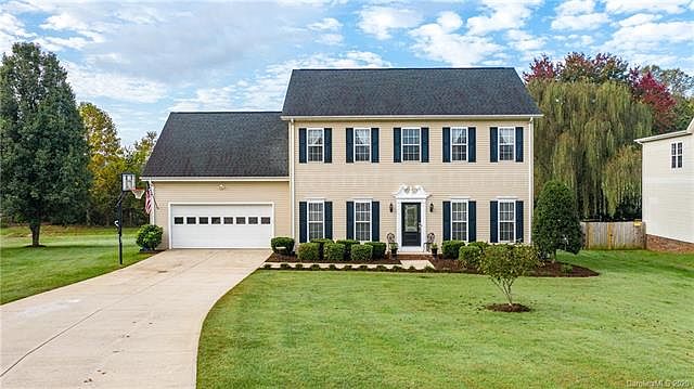 1st image of 1817 Twin Ponds Dr