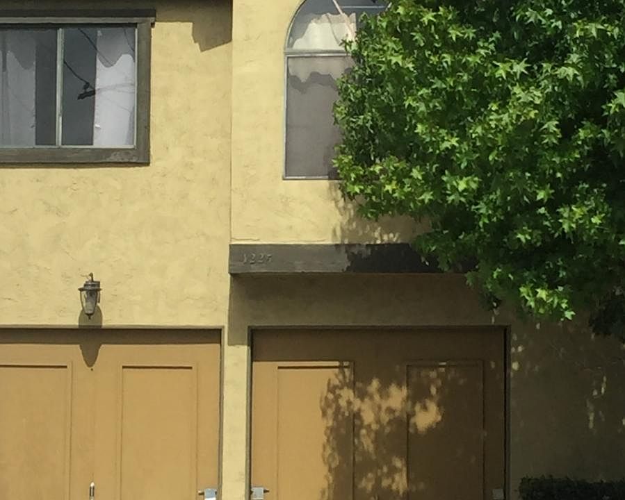 4225 Illinois
