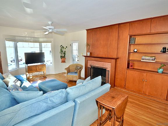 3rd image of 4575 52nd St
