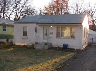 3656 Long Dr, Saint Ann, MO