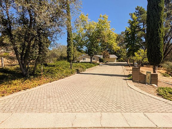 5th image of 3581 Cercis Way