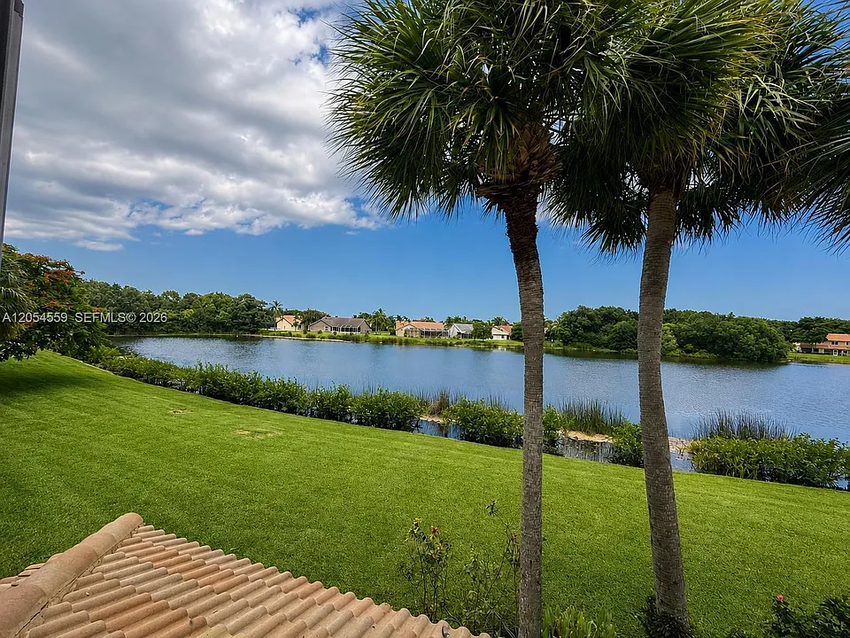 7337 Smithbrooke Dr