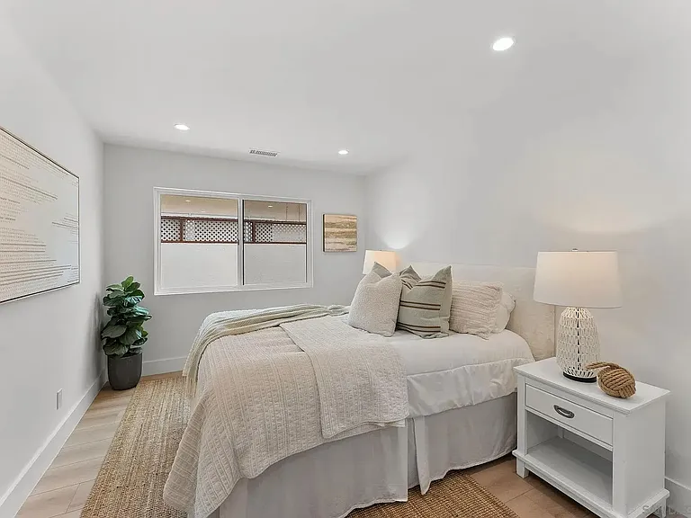 5576 Chelsea Ave #5576 — Photo 12