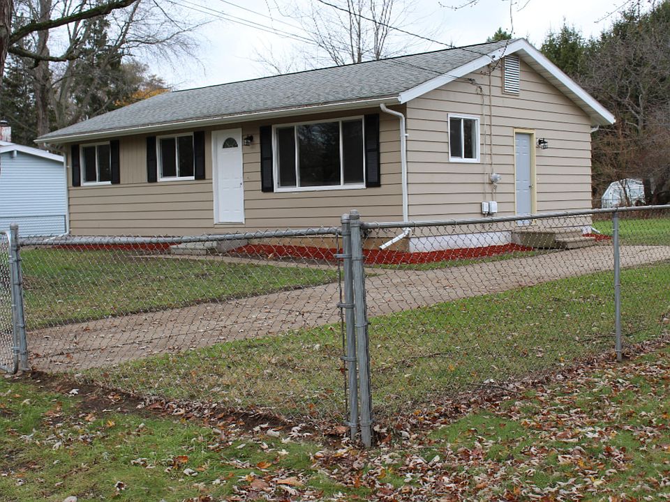 1st image of 3101 Briarwood Dr