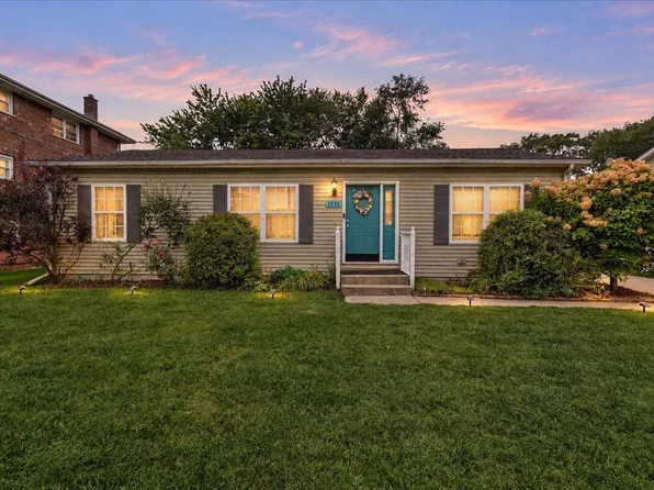 7036 Idaho Ave, Hammond, IN 46323