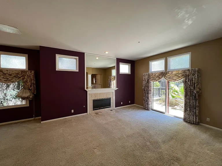 2433 Oneida St #1 — Photo 10