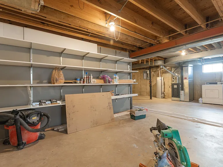 356 W Loretta Ave — Photo 29
