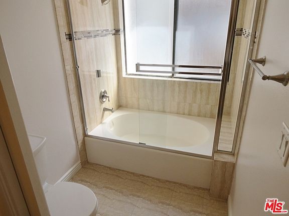 5th image of 714 N Howard St APT B