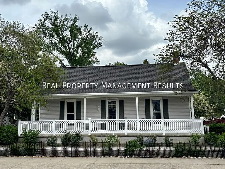 402 W Jennings St — Photo 1