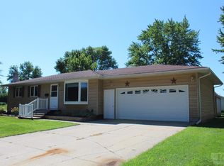 125 W Sesame St, Garner, IA 50438