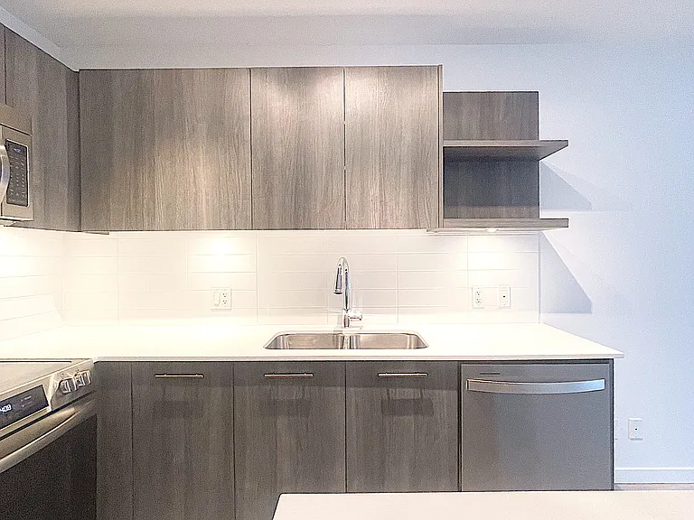 685 Pacific Blvd #1001 — Photo 2
