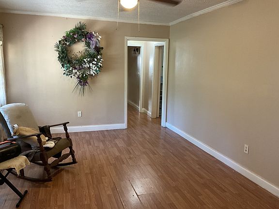 4th image of 971 Pouncey Rd