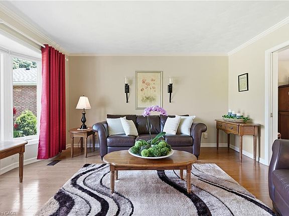 4th image of 40 Dalemere Cres