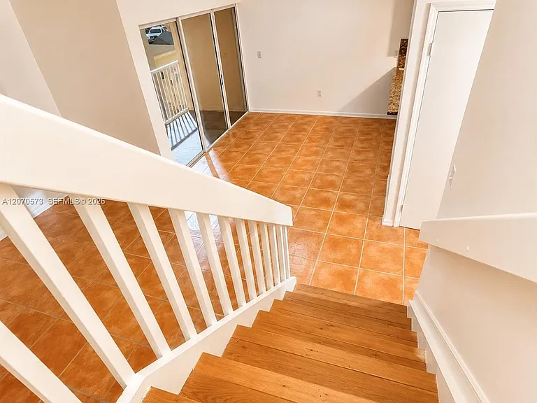6235 Kendale Lakes Cir #239 — Photo 30
