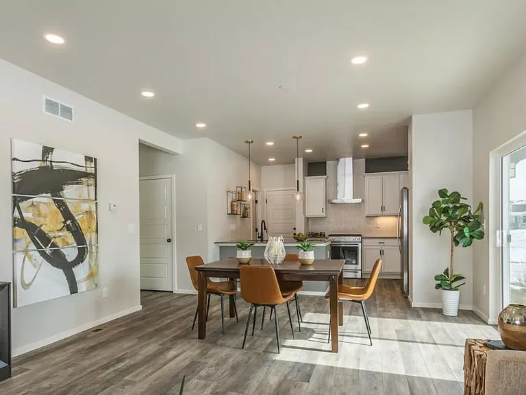 2844 Barnstormer St #5 — Photo 6