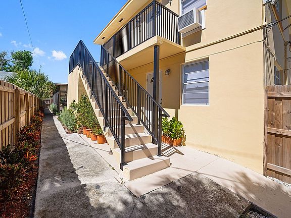 2nd image of 216 Ocean Breeze APT 2