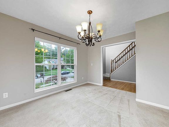4th image of 7217 Welbeck Dr